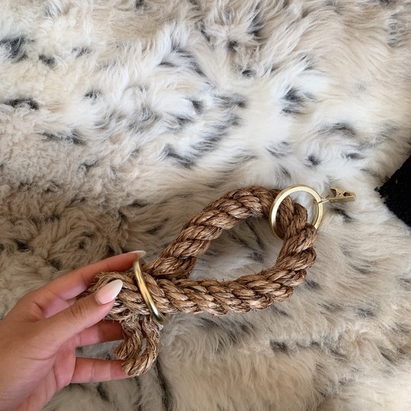 clutch - Picture 2 of 3